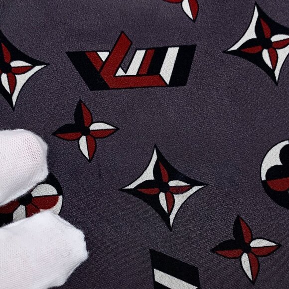 LOUIS VUITTON Gray Monogram Print Cotton T-Shirt Dress With Black Sleeves Size M - Picture 3 of 8